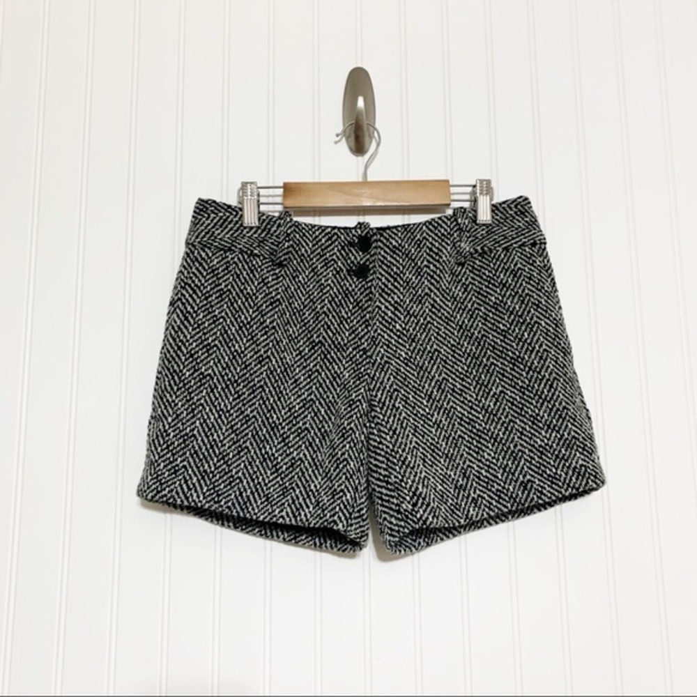 The Limited Black and White Herringbone Women’s Shorts